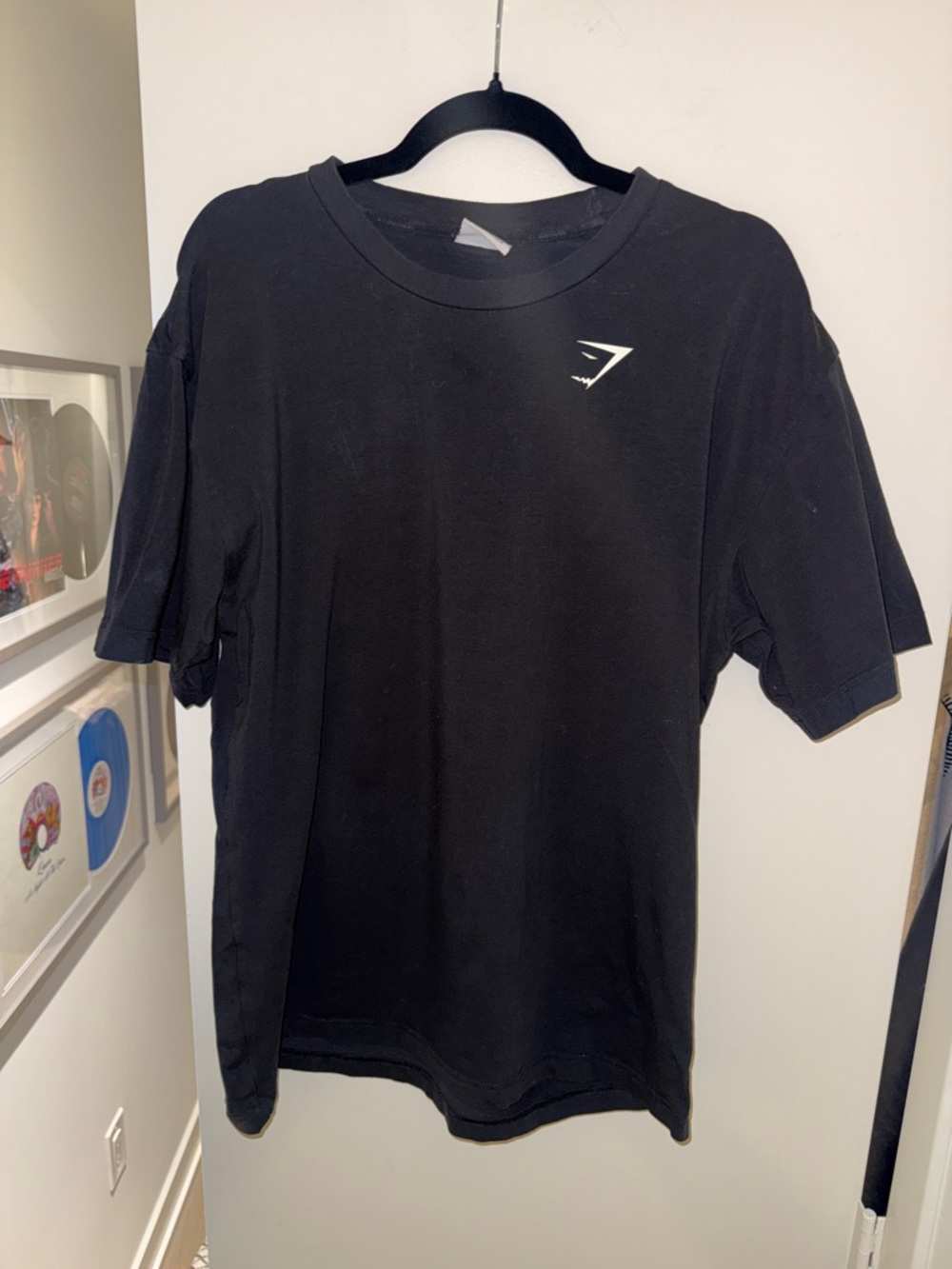 Gymshark Men’s Black Logo Crew Neck Short Sleeve Athletic T‑Shirt - Small